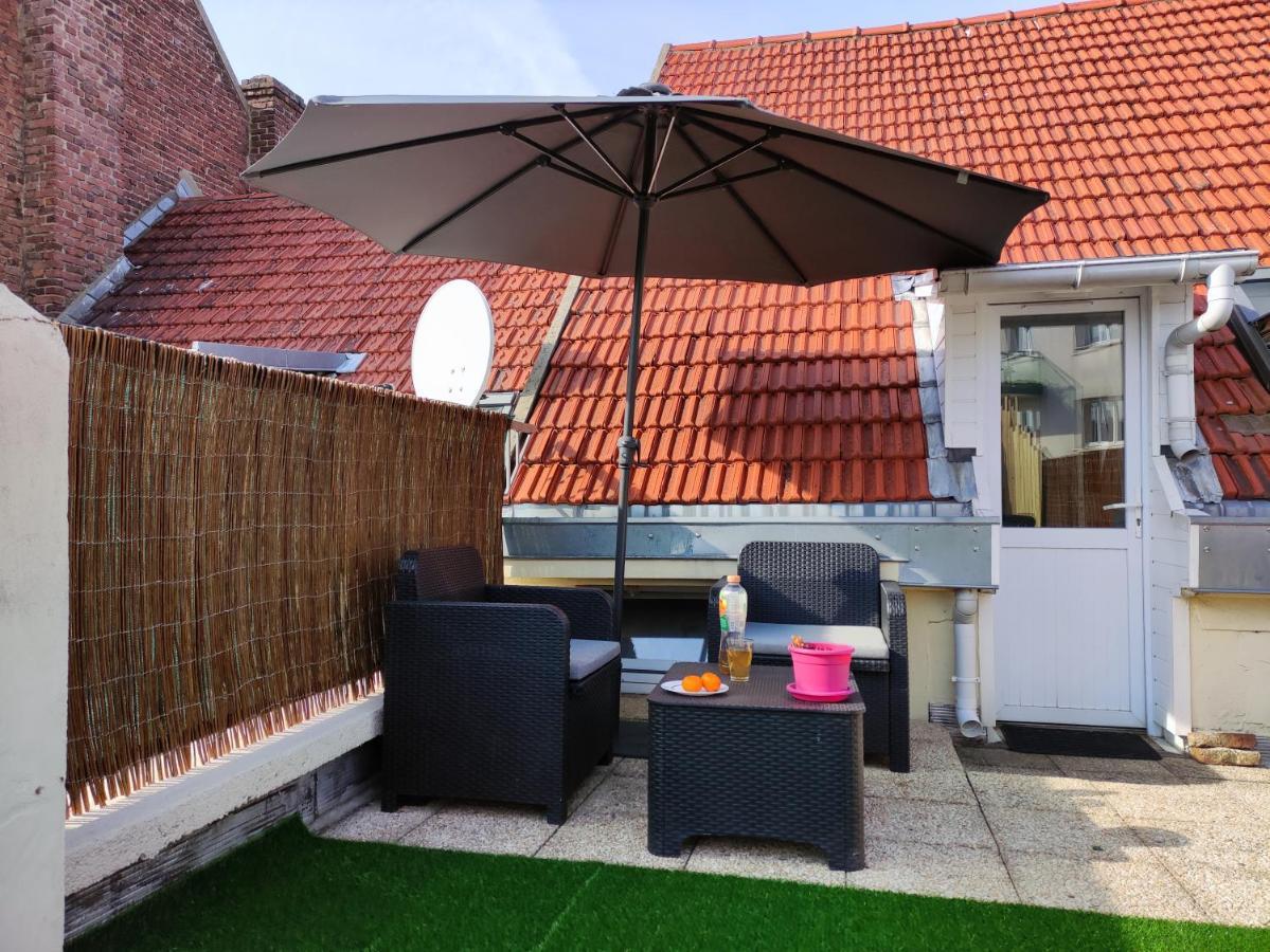 Joli Petit T2 Terrasse Proche Du Phare Lägenhet Calais Exteriör bild